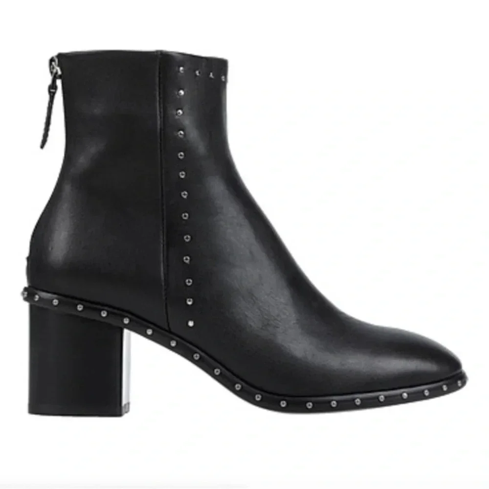 Lola Cruz Womens Black Studded Ankle Boots EUR 39 Us 9 NWB